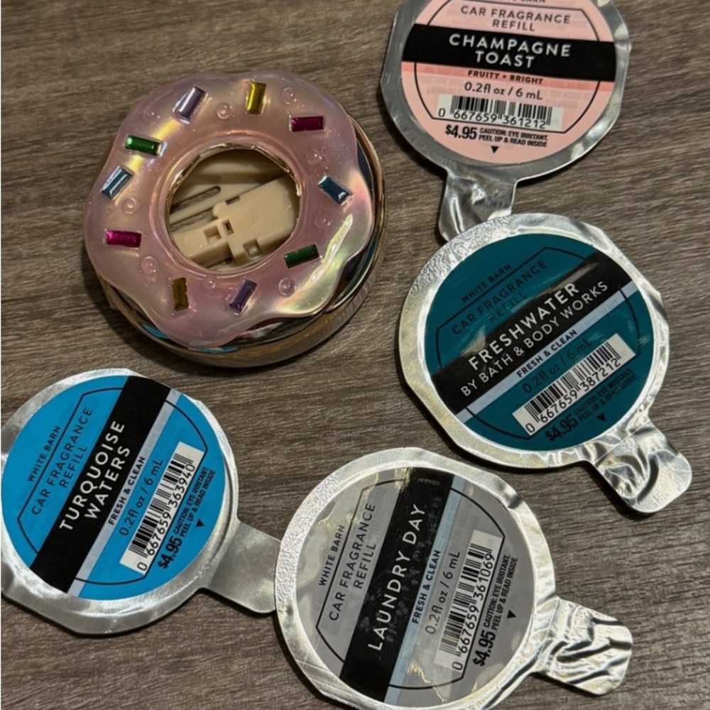 Bath & Body Works Donut Holder with Car Fragrance Refills